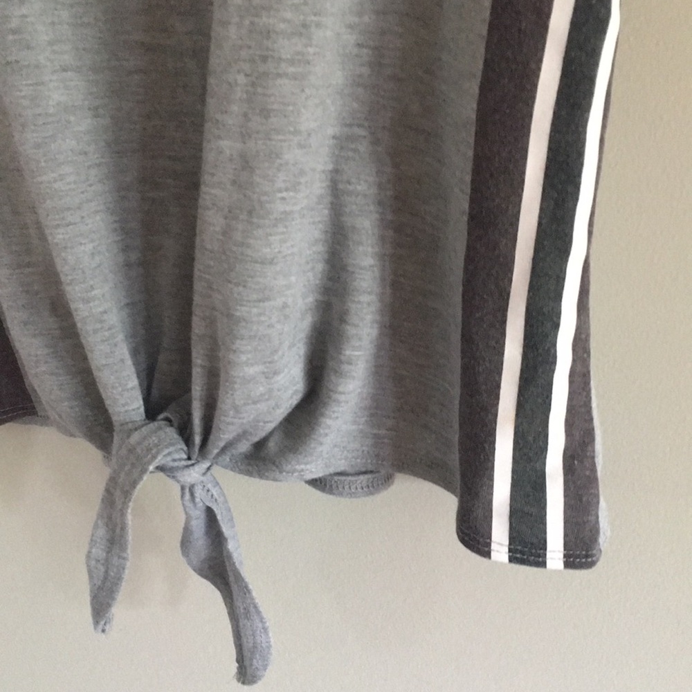 SWS/ACTIVE: Tank Top/Muscle Tee - Picture 2 of 4